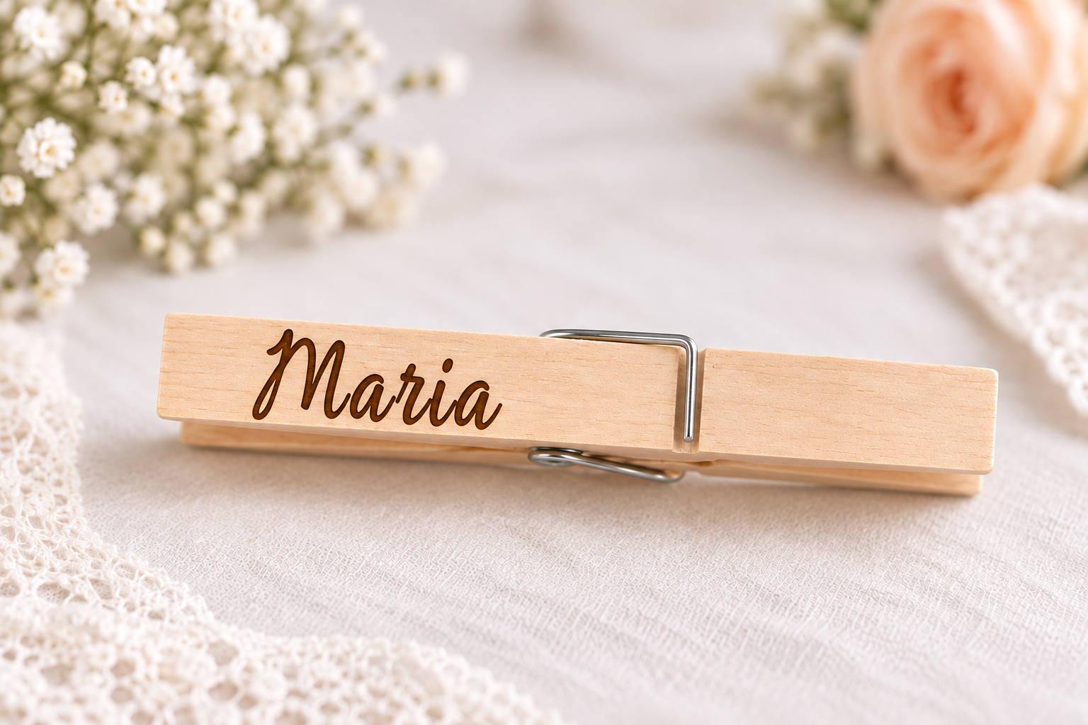 Personalisierte Wäscheklammern mit Namen – Gastgeschenk & Tischdeko zur Hochzeit